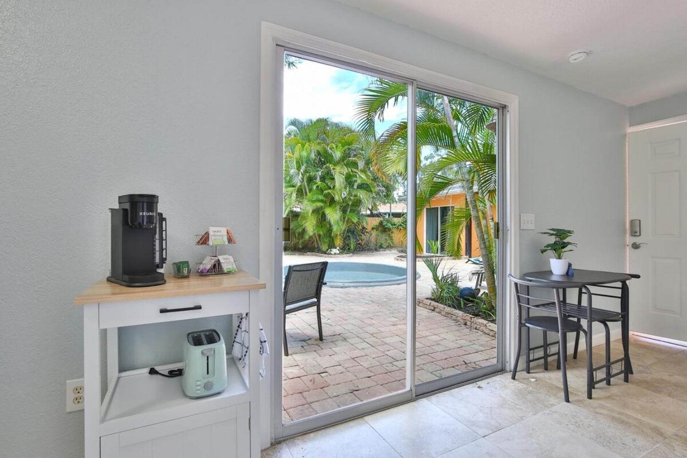 Coastal Villa W Amazing Courtyard - Splash Pad! 萨拉索塔 外观 照片